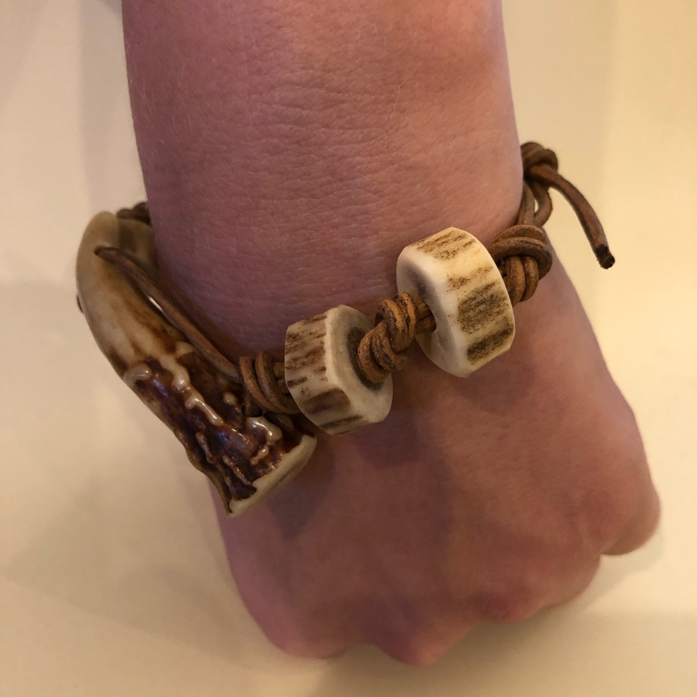 ♦️NATURALLY SHED ANTLER VINTAGE BRACELET♦️ - Picture 8 of 11